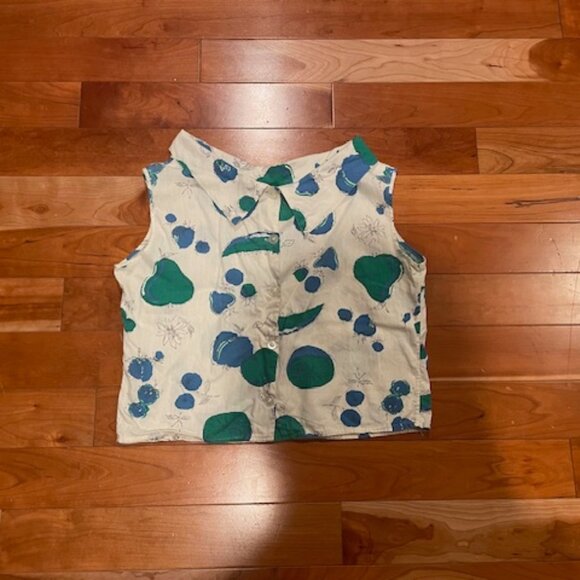 Button-Up Collard Boat-Neck Sleeveless Fruit Shirt - Women's - Picture 2 of 6